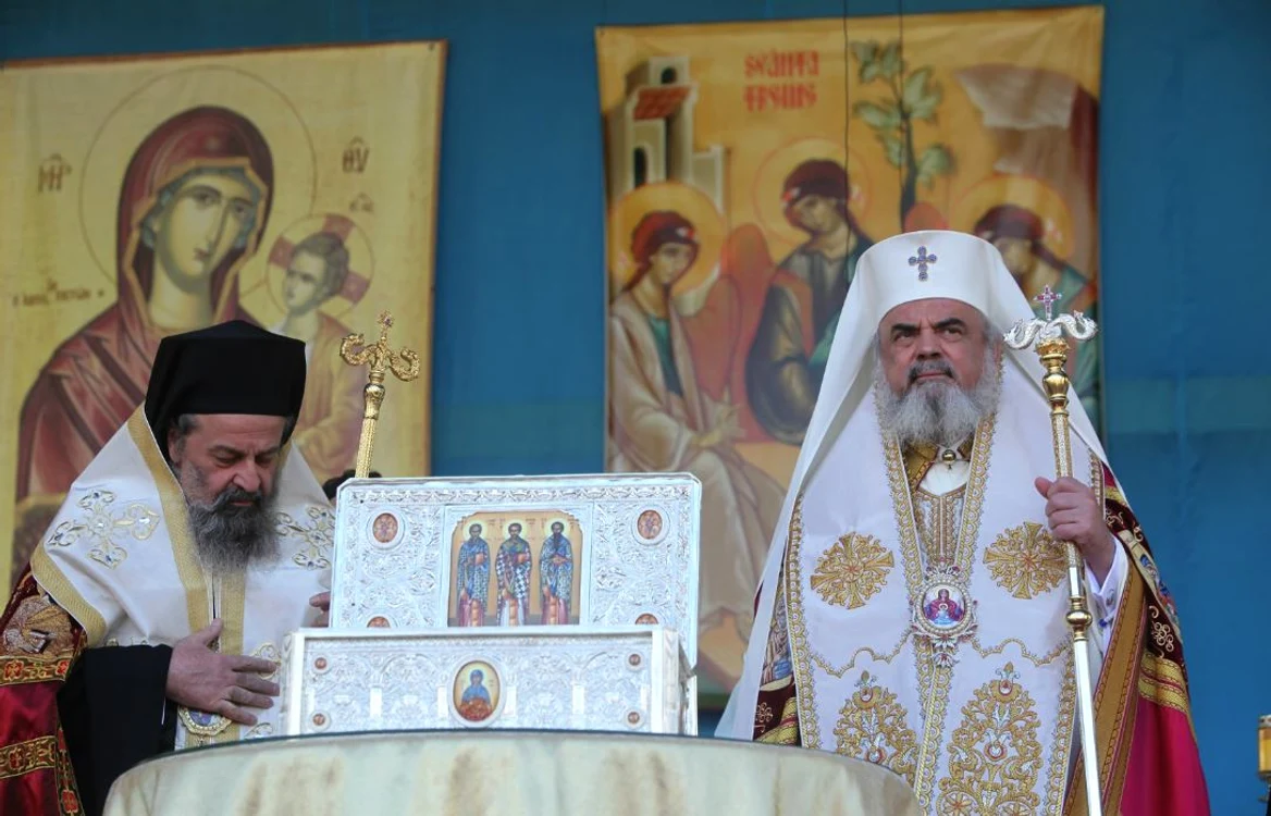 Patriarhul Daniel vrea subalterni onești, care să recâștige încrederea enoriașilor în Biserica Ortodoxă