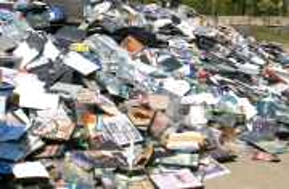 Preţul de piaţă a discurilor piratate confiscate se ridică la cifra de 420 000 lei FOTO