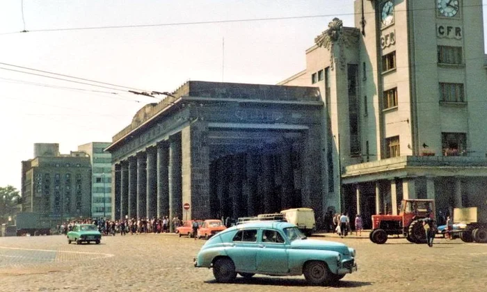 Prǎbușirea transportului public de cǎlǎtori ȋn perioada Ceaușescu jpeg