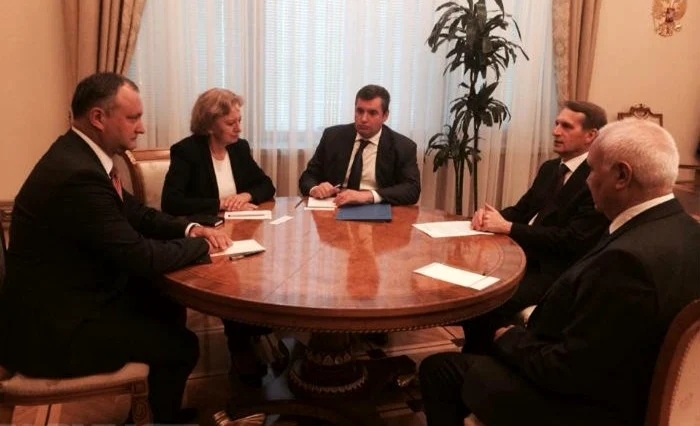 Igor Dodon la intalnirea cu Nariskin. FOTO: PSRM