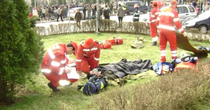 ISU a verificat, astăzi, pregătirea şi modul de comportare al populaţiei într-un incendiu 