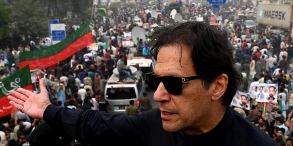 imran khan miting electoral 1 nov 2022 foto AFP jpg