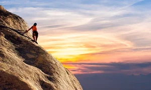 mountain climber 2427191 640 jpeg