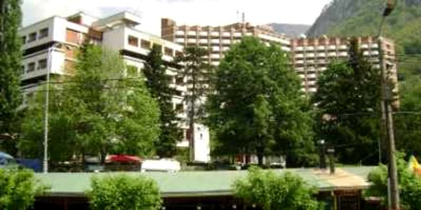 În plin sezon, hotelurile Dacia şi Domogled sunt ocupate 100%
