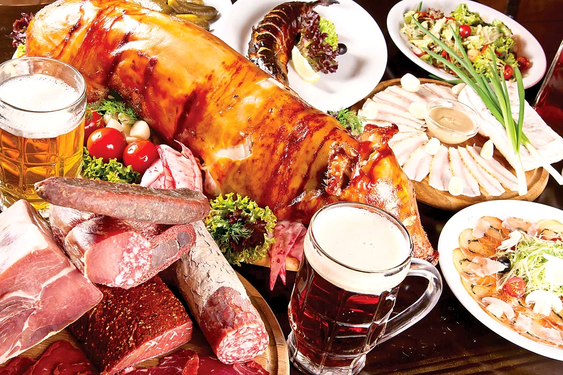 
    Fotbalul, soluţia salvatoare după excesele culinare  