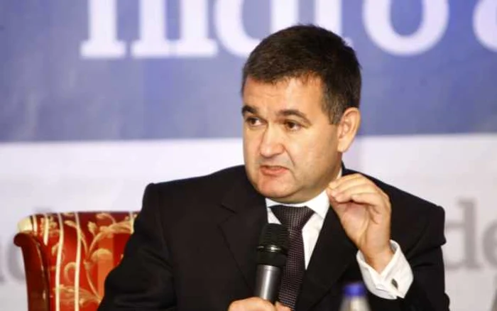 Valeriu Binig, director în cadrul Deloitte, susţine că pe plan european începe să dispară noţiunea de competitivitate şi apar preocupări pentru suportabilitatea preţului şi schimbările climatice FOTO Eduard Enea