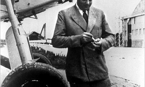 Antoine de Saint-Exupéry (© Wikimedia Commons)