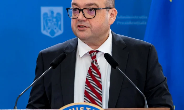 Valentin Naumescu png