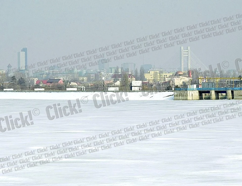 
    Lângă Lacul  Morii a fost un  cutremur care  s-a simţit până  în Vrancea (FOTOGRAFII: DAN BISTRIŢEANU)  