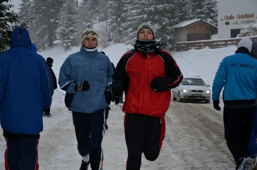 HC Vaslui în cantonament la Cheile Grădiştei FOTO