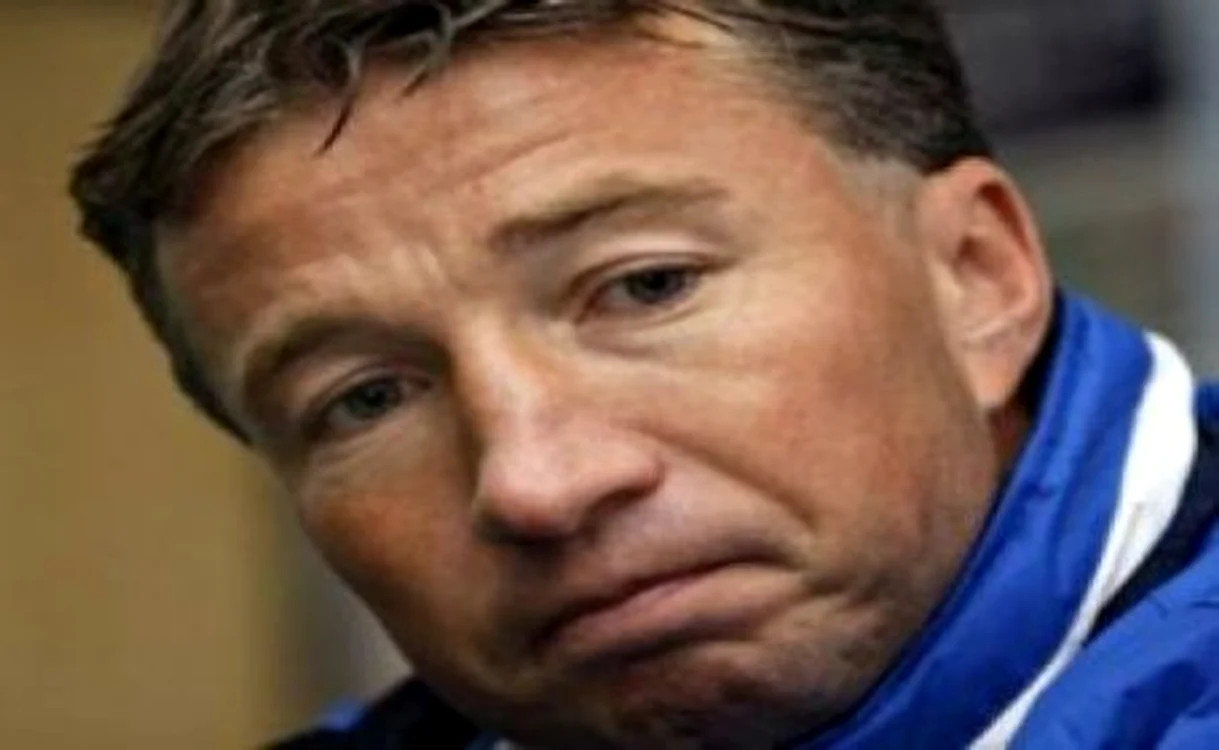 
    Dan Petrescu  