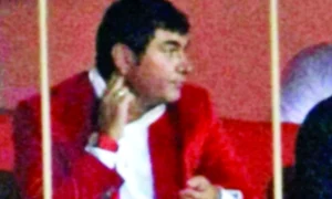 Borcea şi a tras look de Miami jpeg