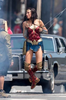 *EXCLUSIVE* Gal Gadot glides through the air for 'Wonder Woman 1984' *WEB MUST CALL FOR PRICING* jpeg