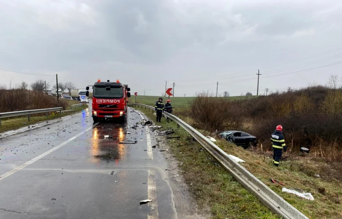 Autoturismul a ieşit de pe carosabil FOTO: martor