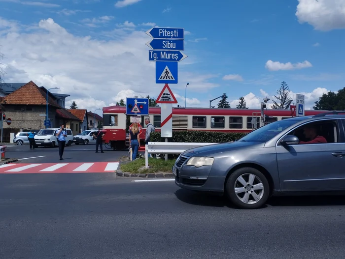Trecere la nivel cu calea ferată din Brașov cu accidente frecvente FOTO Ioan Buciumar