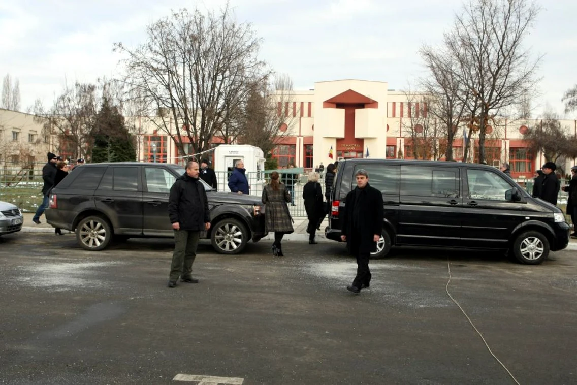  Trupul neînsufleţit al lui Sergiu Nicolaescu a fost incinerat la Crematoriul Vitan-Bârzeşti. FOTO
