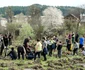 plantare puieti curtea de arges 05 foto Arhiepiscopia Argesului si Muscelului jpg