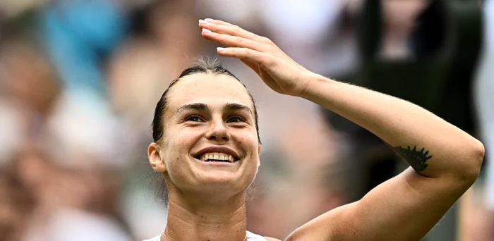 VIDEO Aryna Sabalenka l-a făcut pe Carlos Alcaraz să sară de pe scaun. Spaniolul a arătat că știe de glumă