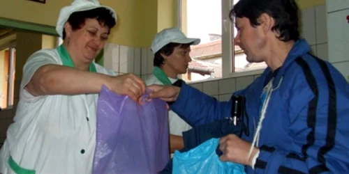 Mărirea cifrei rațiilor alimentare s-a luat în urma solicitărilor venite din partea slătinenilor cu o situație financiară precară