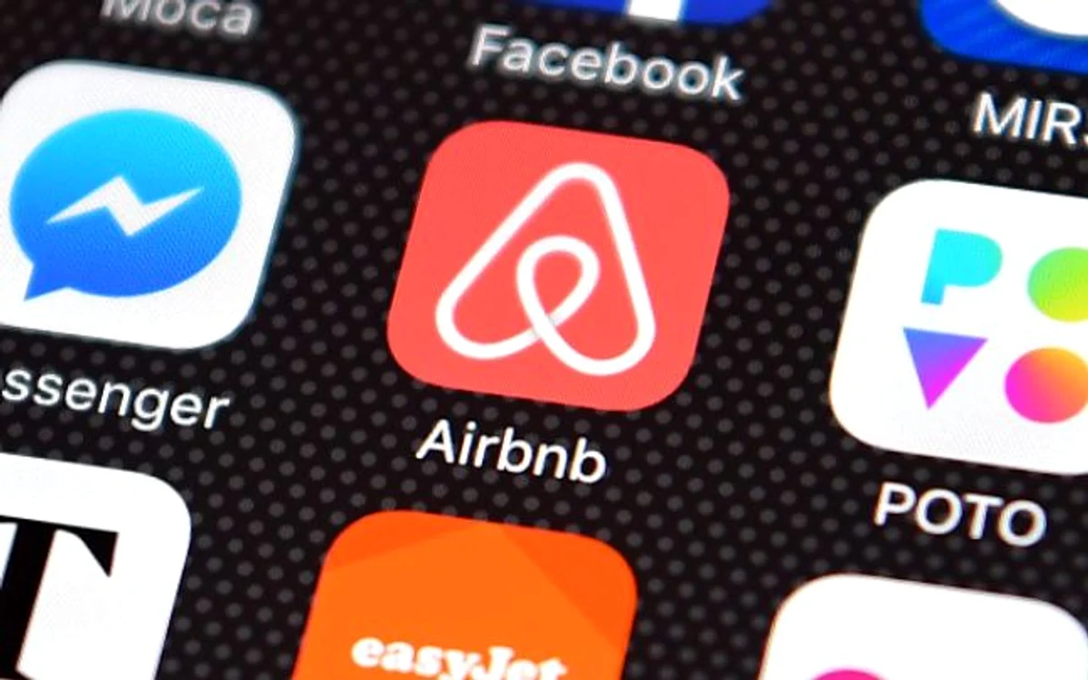 Airbnb ia măsuri pentru a evita cazurile în care cei care închiriază proprietăţi dau petreceri în locaţie. FOTO Carl Court/Getty Images