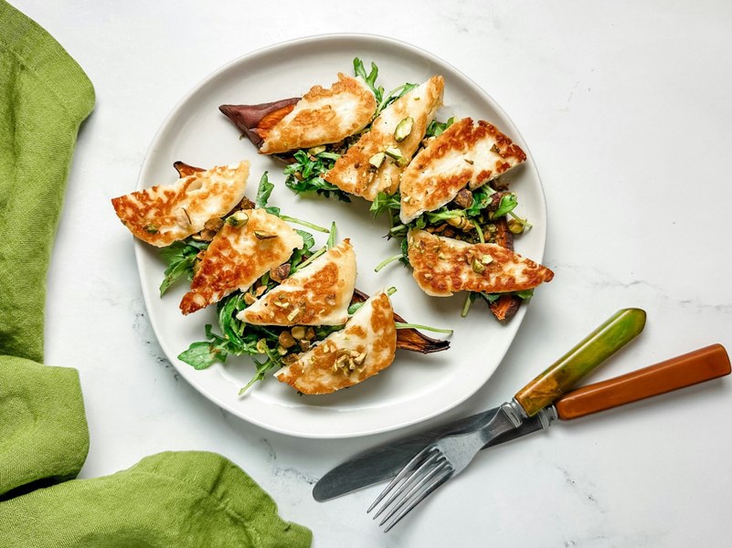 Povestea brânzei halloumi, de la Bizanț și beduini la focarul de febră aftoasă. De ce este în pericol de dispariție