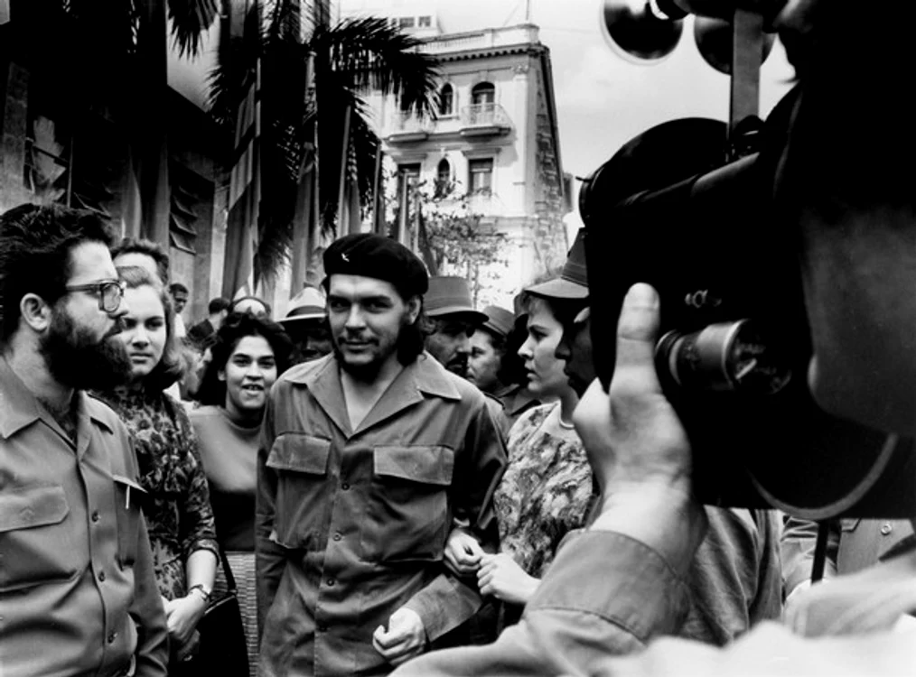 Che Guevara, baie de mulțime FOTO wikipedia