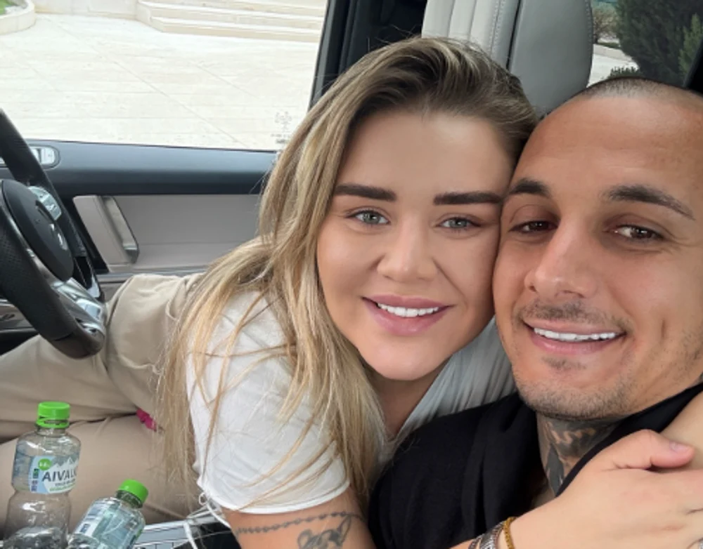 „Chiar dacă nu suntem unul lângă celălalt”. Alesia Mitriță, detalii emoționante despre căsătoria cu fotbalistul. Au împlinit 6 ani de căsnicie