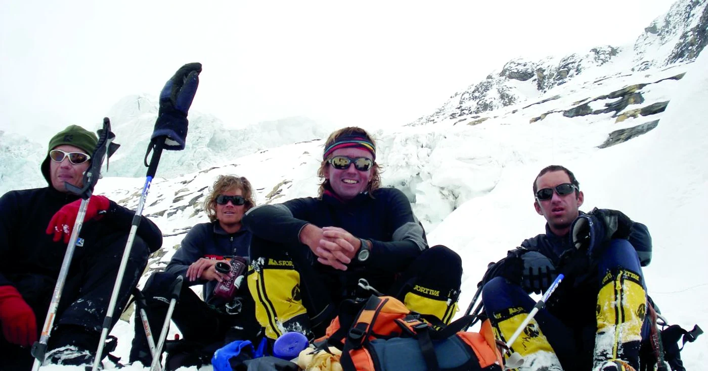 Horia Colibăşanu, în Himalaya, alături de alpinişti străini