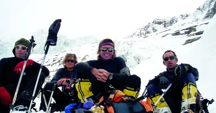 Horia Colibăşanu, în Himalaya, alături de alpinişti străini
