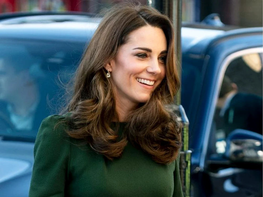 
    Kate e o mămică sexy, având o siluetă trasă prin inelfoto: arhivă  