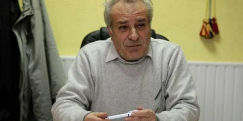 Dumitru Diaconu spune că în Amărăştii de Sus sunt înregistraţi mai mulţi morţi decât sunt în realitate. 