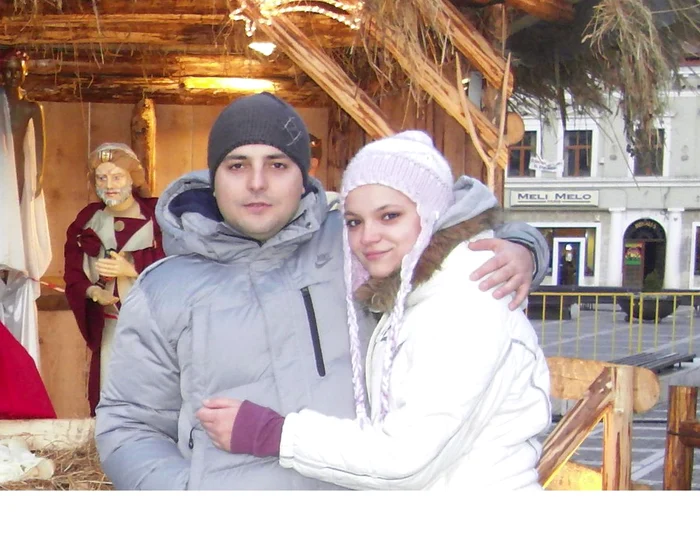 Mirabela şi Cosmin se iubesc de patru ani şi în iunie vor deveni soţ şi soţie