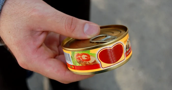 Infecţia a pornit de la un pate