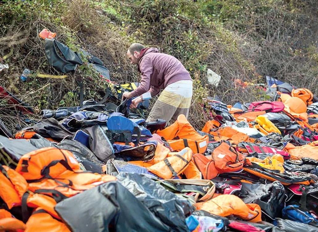1.000 de voluntari se luptă cu deşeurile