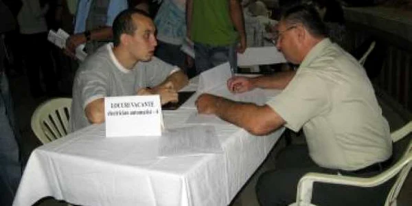 La bursa locurilor de muncă şi-au găsit de lucru doar 82 de absolvenţi de facultate