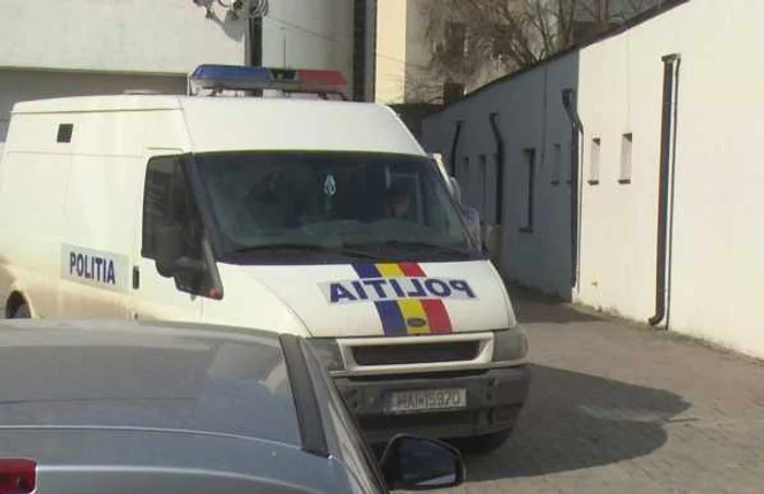 Bărbatul a intrat în vizorul Poliţiei după ce o femeie a depus plângere