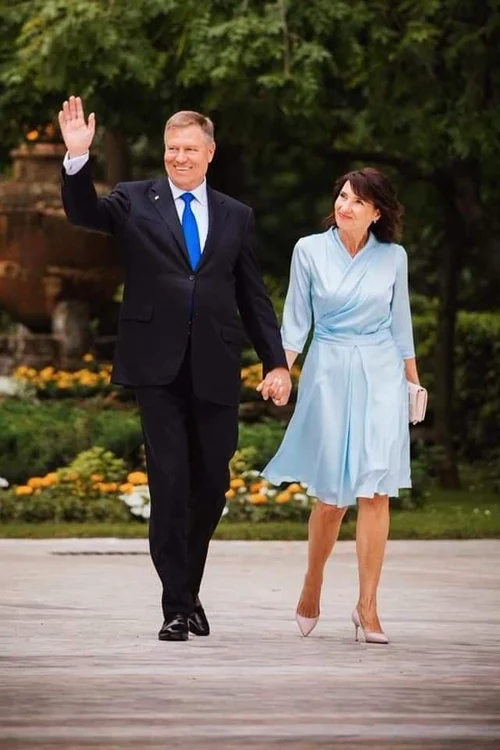7 carmen iohannis rochie papa francisc in romania 2 jpg jpeg