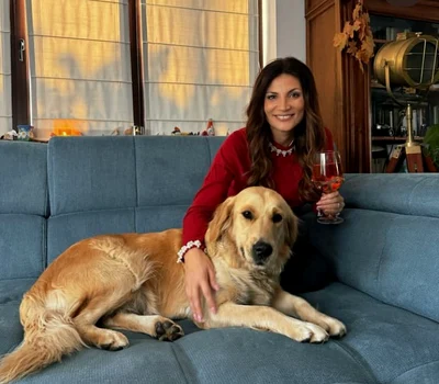 Ioana Ginghină forțează Sărbătorile foto: Instagram