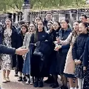 penticostali romani la buckingham gif