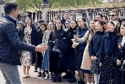 penticostali romani la buckingham gif