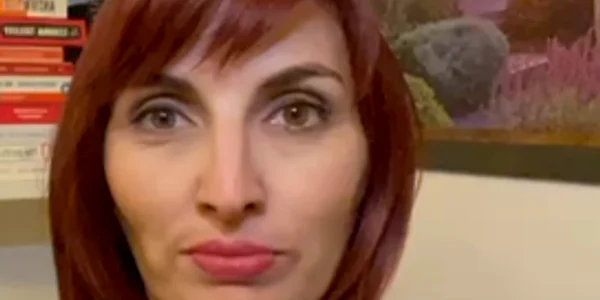 Emilia Popa  mp4 thumbnail png
