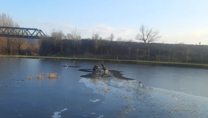 Cum s-a produs tragedia de la Vaslui unde doi frați au pierit în apele unui lac de acumulare. Disperat, tatăl copiilor a sărit după ei în apa rece ca gheața