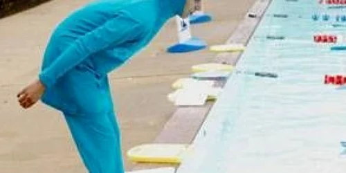 O musulmană în ”burkini” a provocat teamă într-un ştrand
