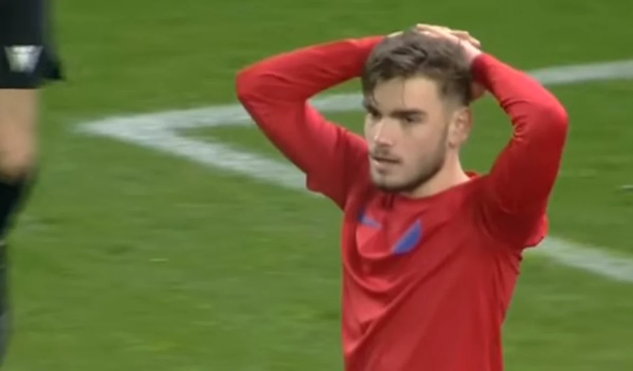 Robet Necșulescu a ratat de la punctul cu var  FOTO Captură video Prima Sport 2