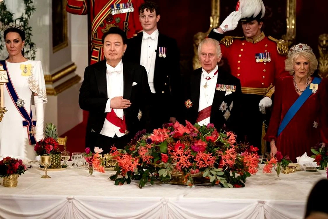 Banchetul de la Buckingham cu prilejul vizitei lui Yoon Suk Yeol. FOTO Facebook King Charles III