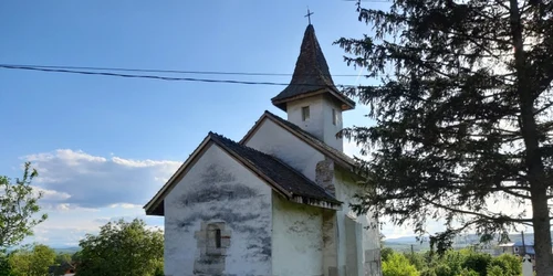 biserica streisangeorgiu tara hategului foto daniel guta adevarul