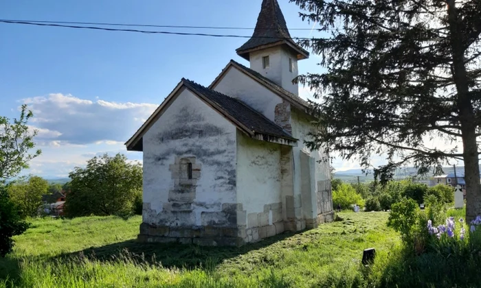 biserica streisangeorgiu tara hategului foto daniel guta adevarul