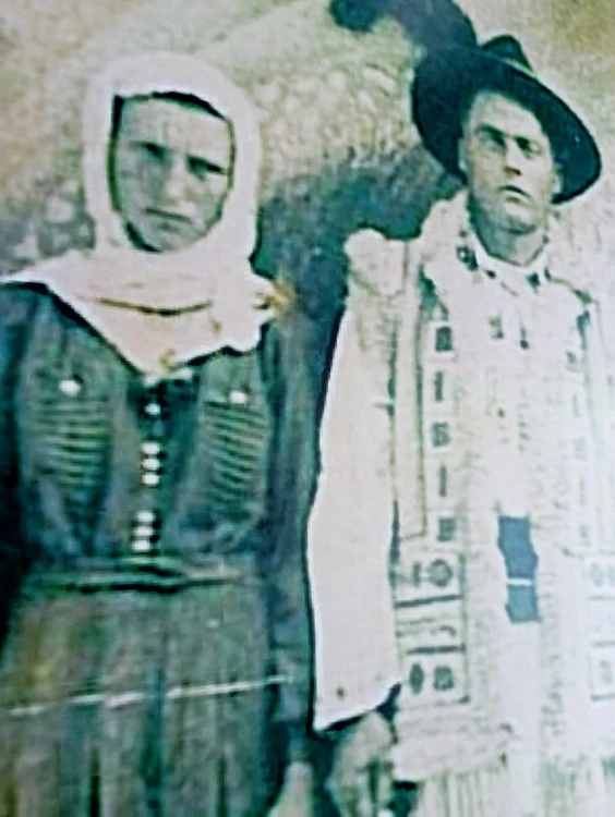 Tărani români din preajma anului 1907 FOTO Muzeul Răscoalei de la 1907