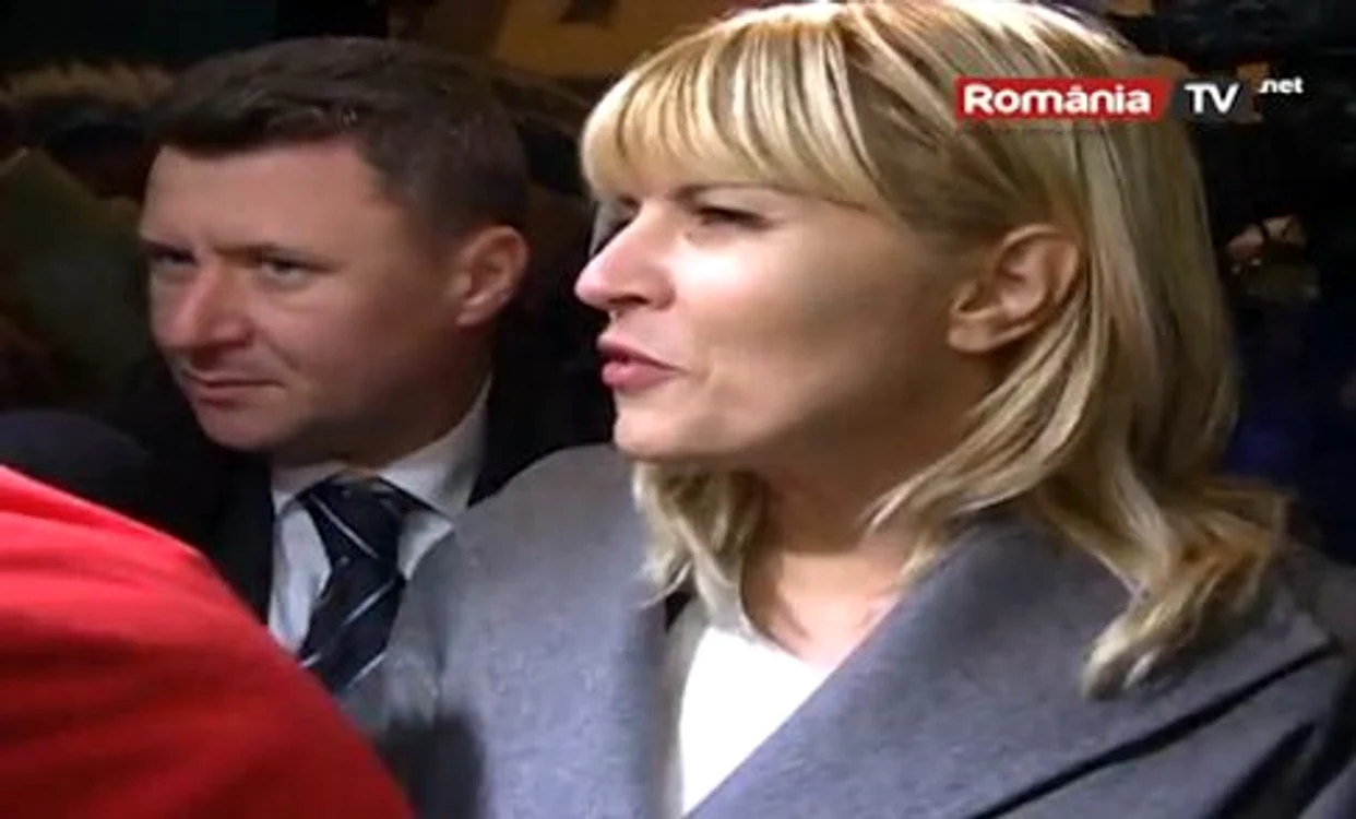 Elena Udrea a ieşit, marţi seara, din Arestul Capitalei şi a fost plasată în arest la domiciliu