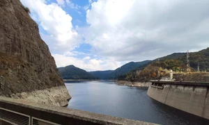 Lacul Vidraru Foto Pixabay (3) jpg